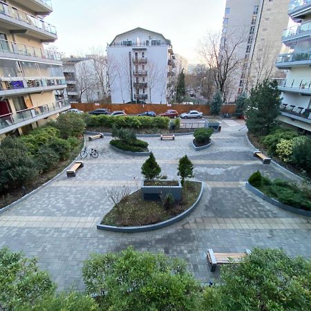 Green Apartment 214 With Private Parking Bukareszt Zewnętrze zdjęcie