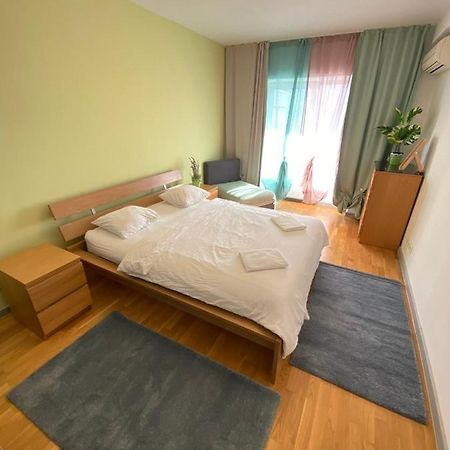 Green Apartment 214 With Private Parking Bukareszt Zewnętrze zdjęcie