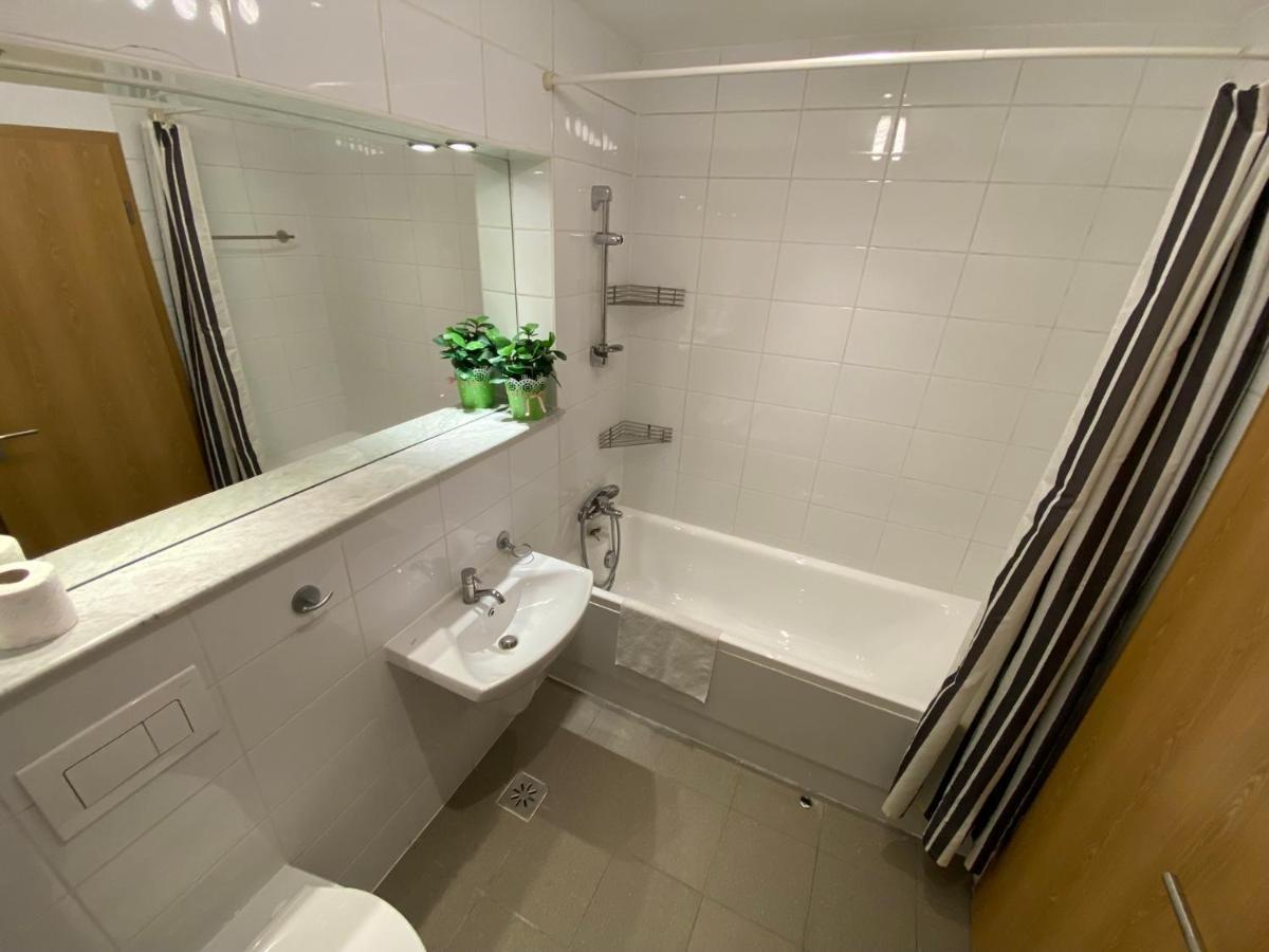 Green Apartment 214 With Private Parking Bukareszt Zewnętrze zdjęcie