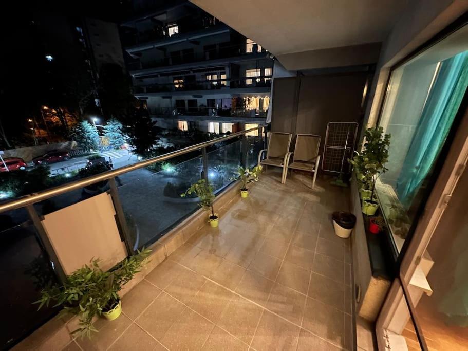 Green Apartment 214 With Private Parking Bukareszt Zewnętrze zdjęcie