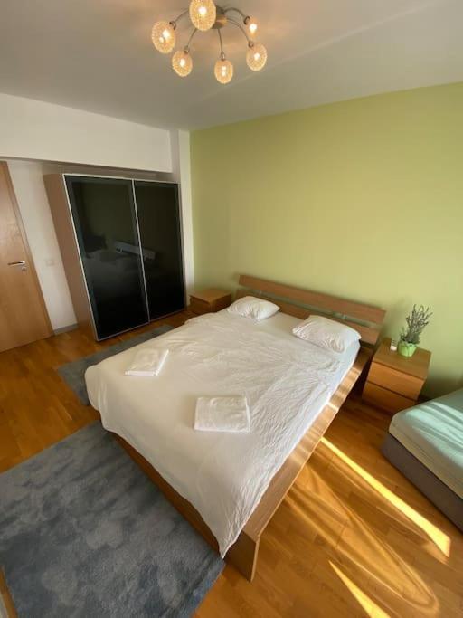 Green Apartment 214 With Private Parking Bukareszt Zewnętrze zdjęcie