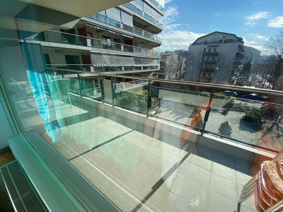 Green Apartment 214 With Private Parking Bukareszt Zewnętrze zdjęcie